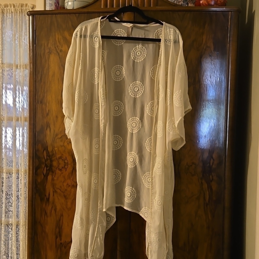 Knox Rose Embroidered Circle Coverup Size Small/Medium